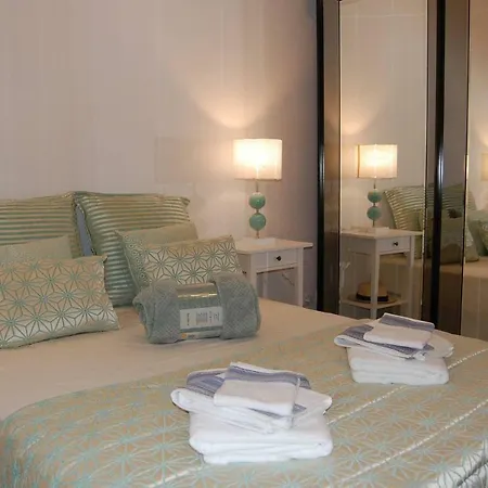 Apartment Lovely Casa Lua Cheia In Ferragudo (Faro)